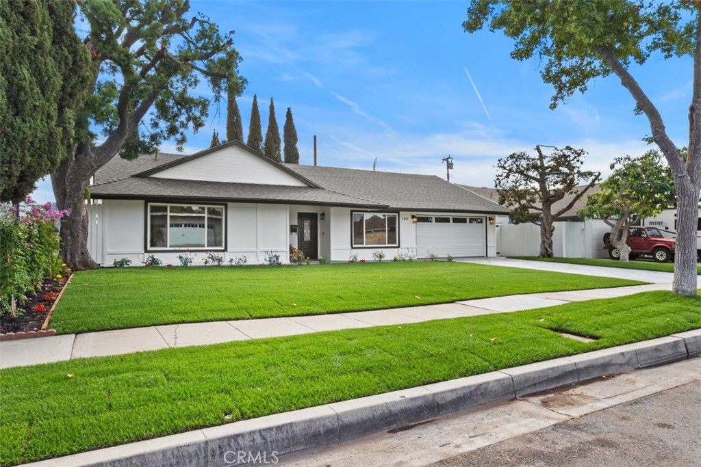 1412 E Quincy Avenue