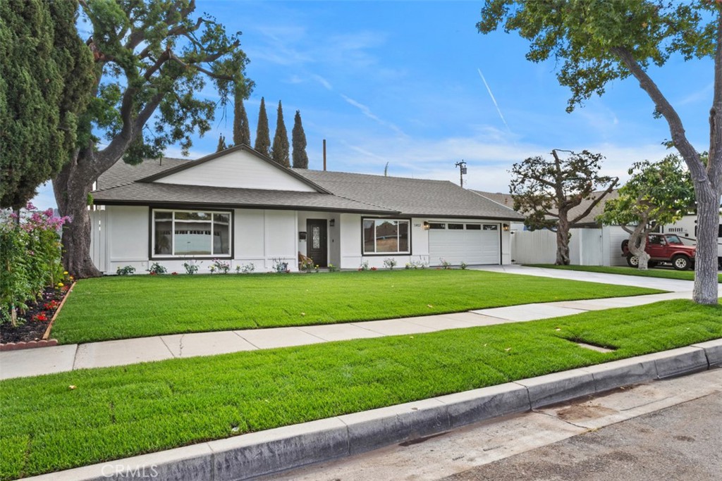 1412 E Quincy Avenue