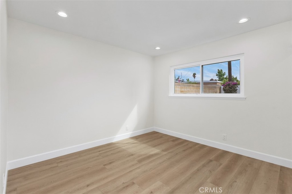 1412 E Quincy Avenue