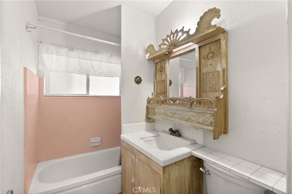 11531 Sunnybrook Lane