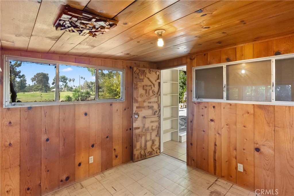 11531 Sunnybrook Lane