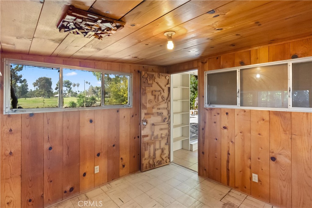 11531 Sunnybrook Lane