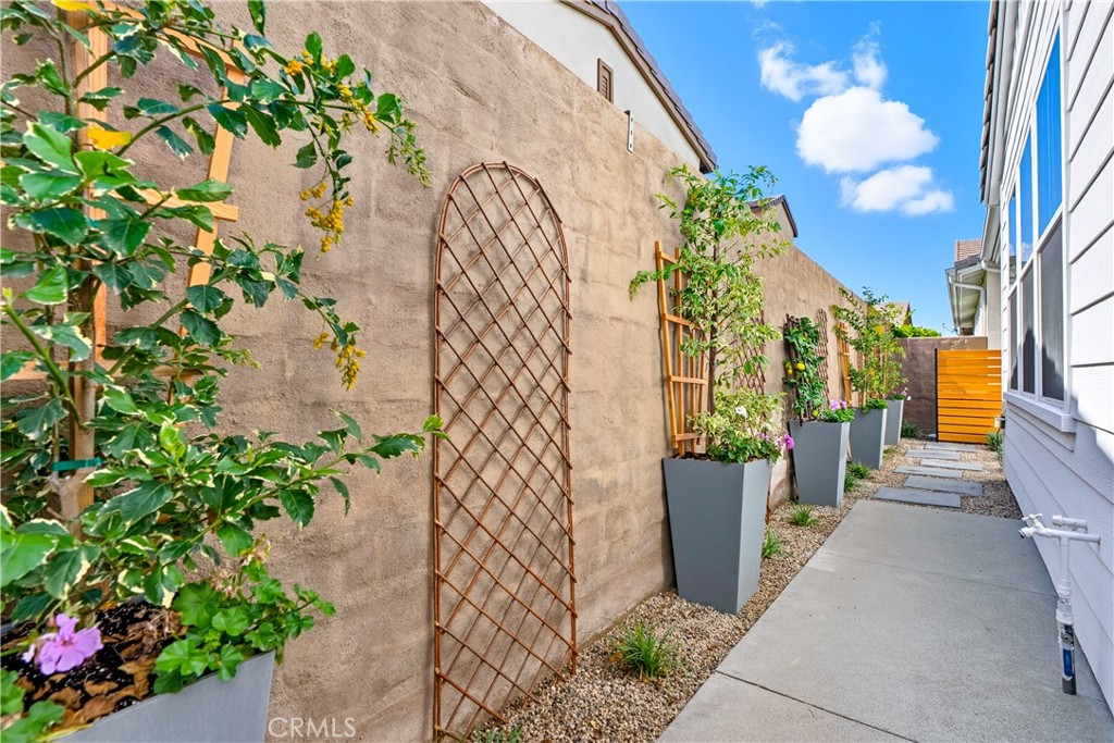 37 Garcilla Drive