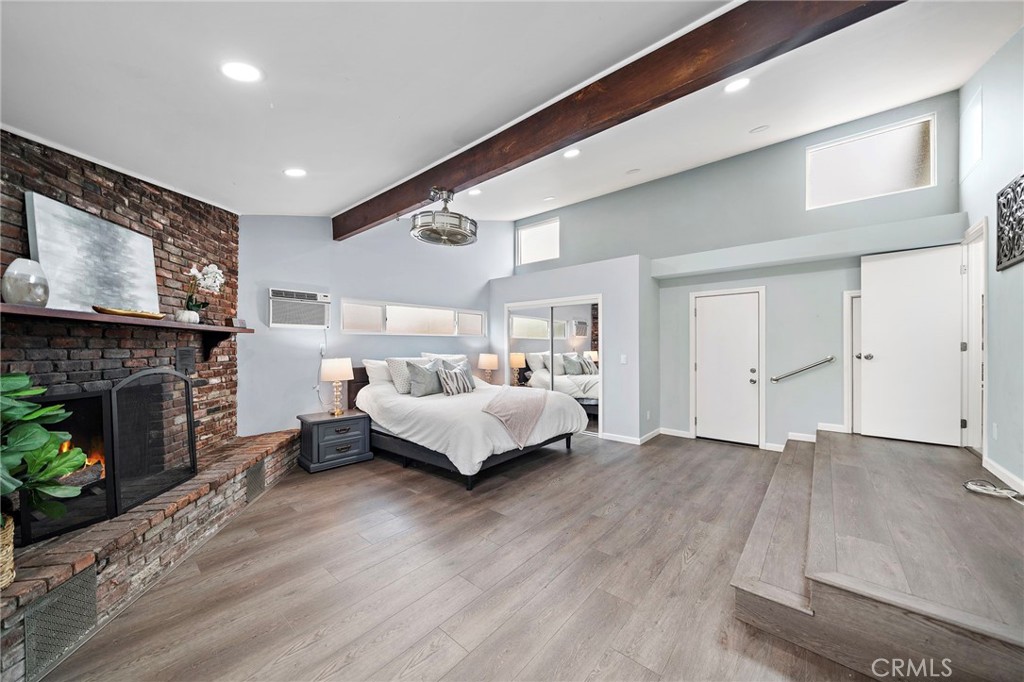 13411 Magnolia Street