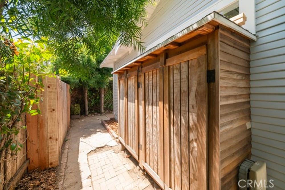 317 Roswell