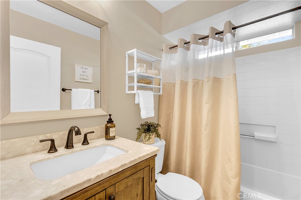 27369 Paseo Placentia