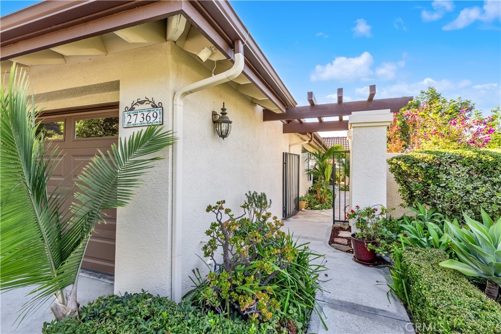 27369 Paseo Placentia