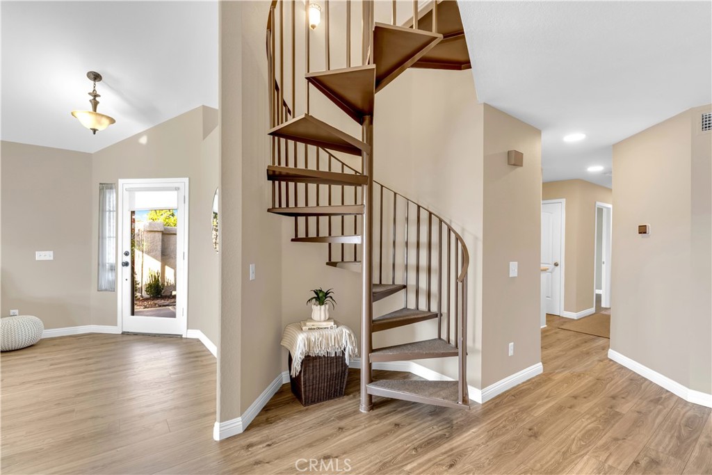 27369 Paseo Placentia