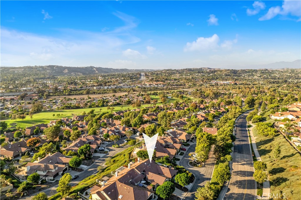 27369 Paseo Placentia