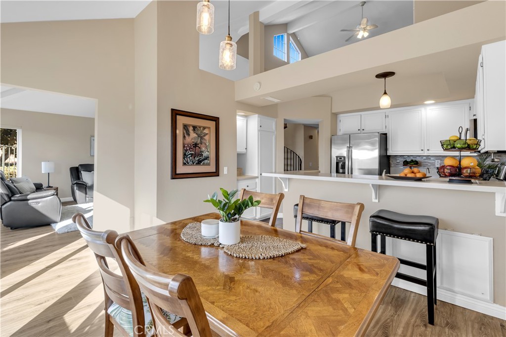 27369 Paseo Placentia