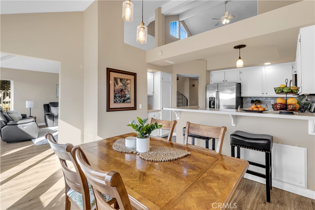 27369 Paseo Placentia