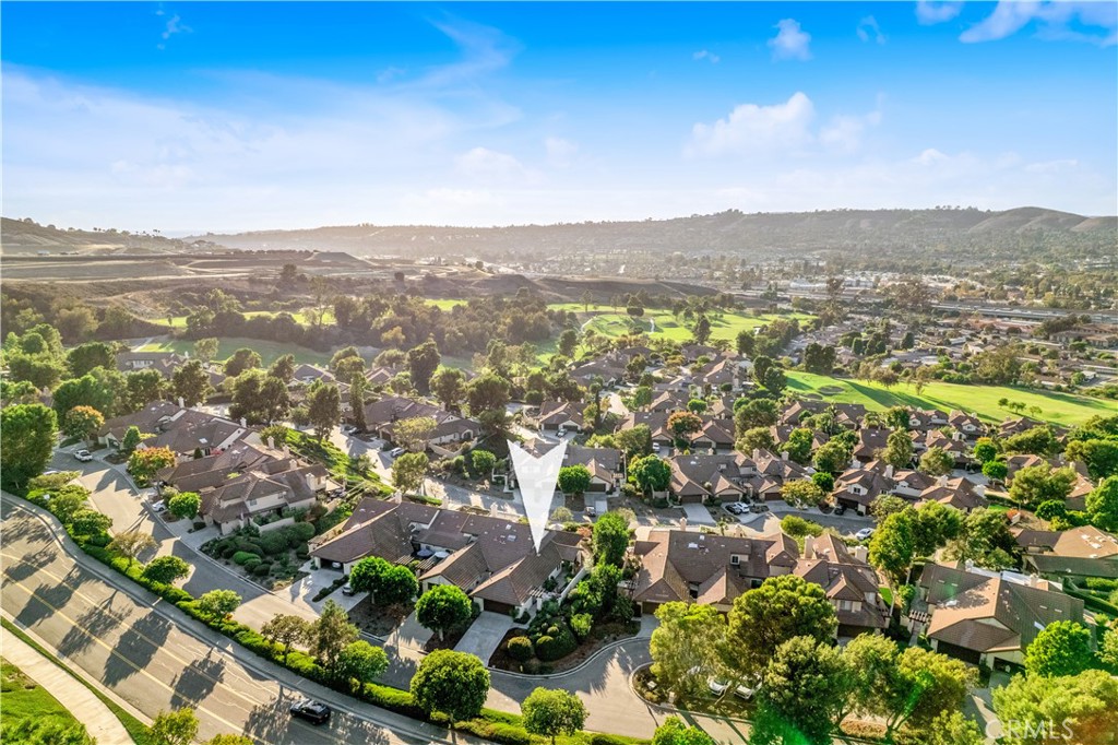 27369 Paseo Placentia