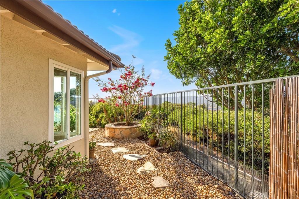 27369 Paseo Placentia