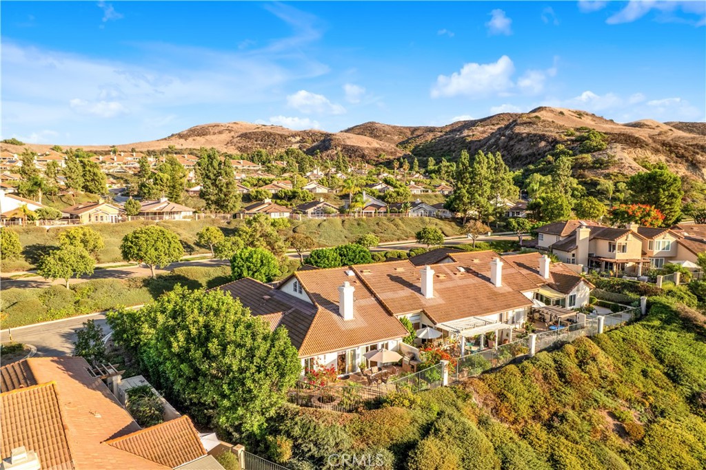 27369 Paseo Placentia