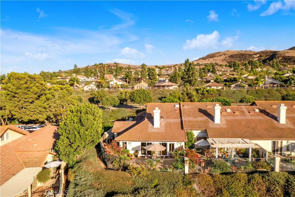 27369 Paseo Placentia