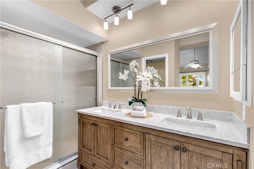 27369 Paseo Placentia