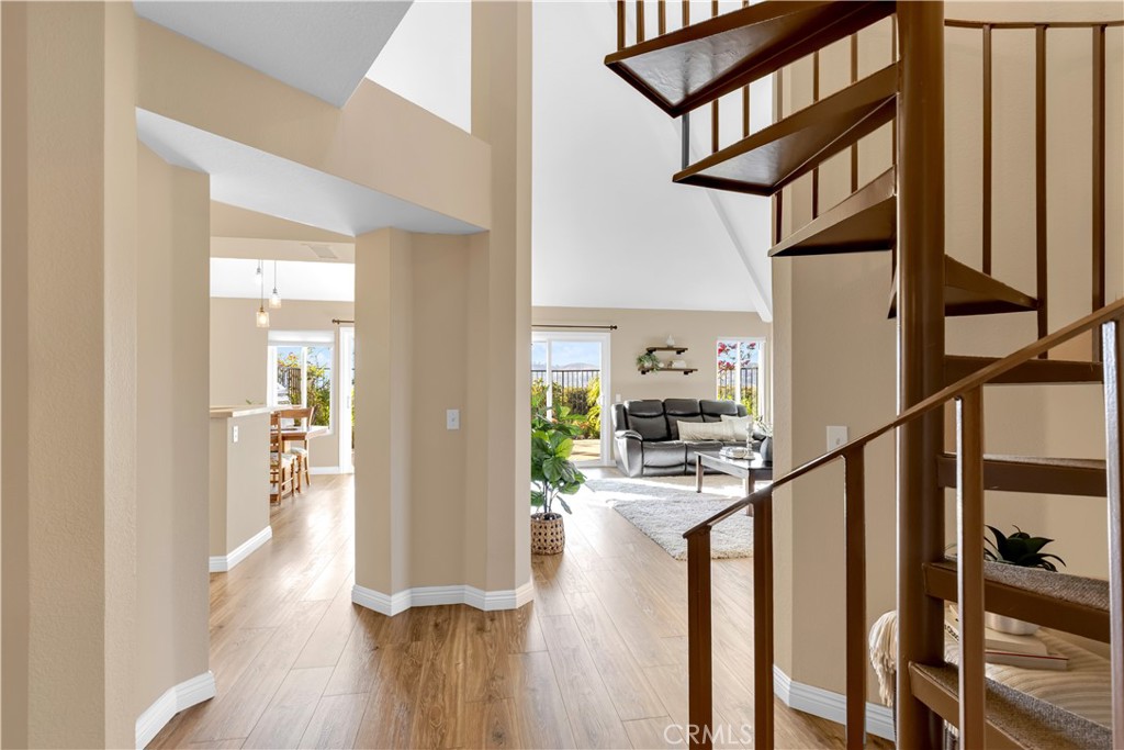 27369 Paseo Placentia