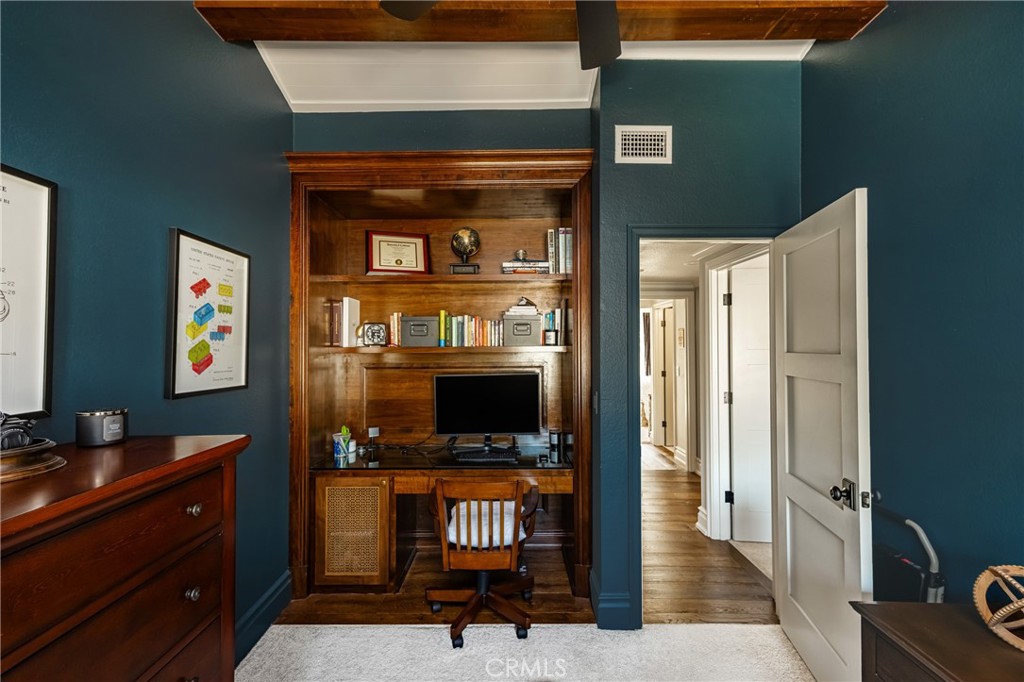 1055 Tustin Pines