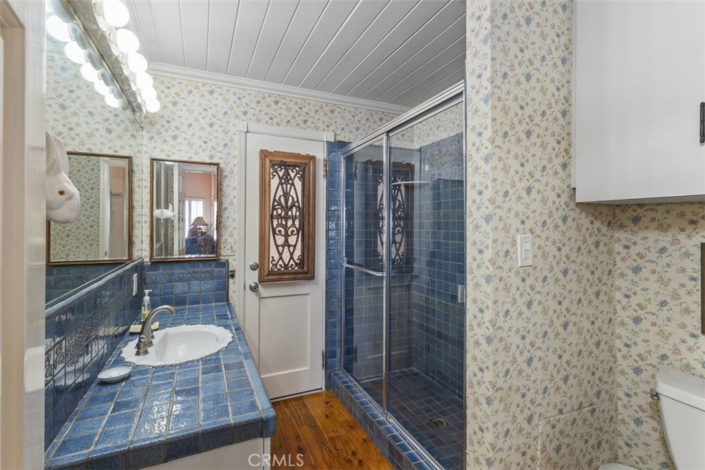 16935 S Pacific Avenue