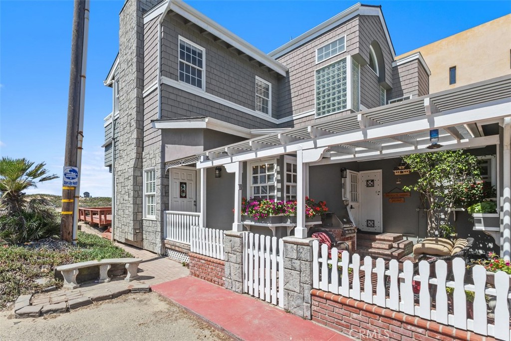 16935 S Pacific Avenue