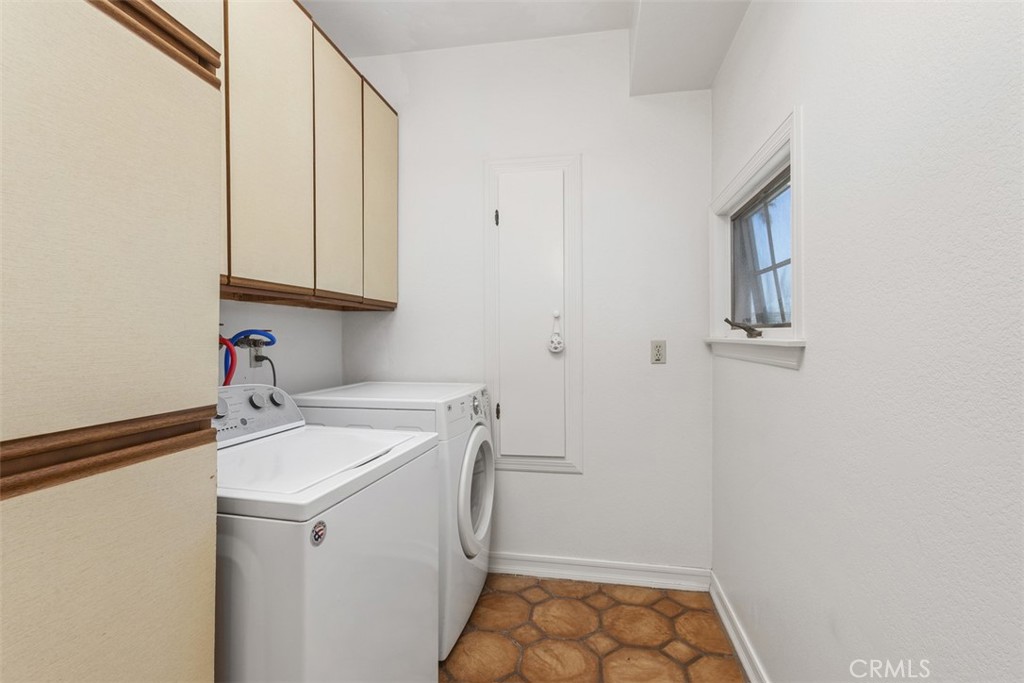 16935 S Pacific Avenue