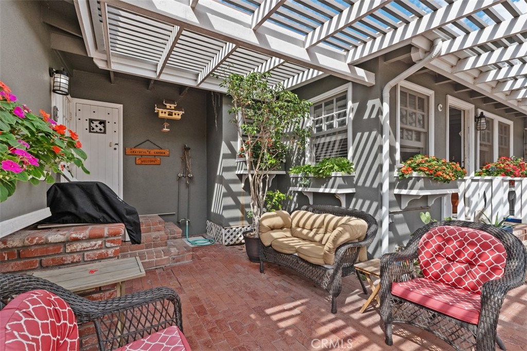 16935 S Pacific Avenue