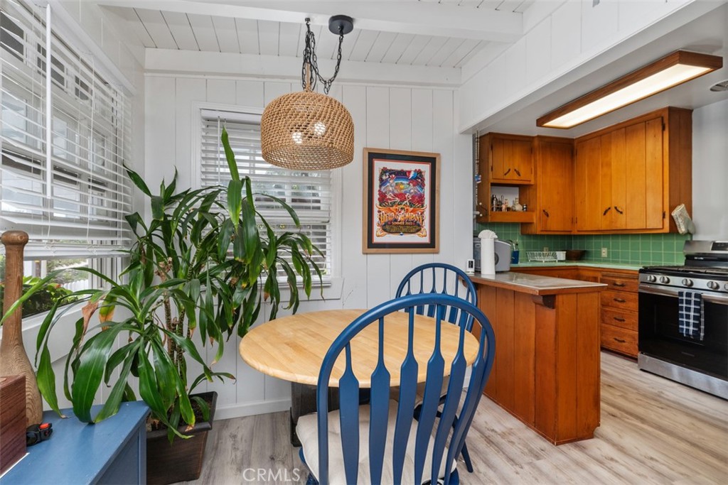 16935 S Pacific Avenue