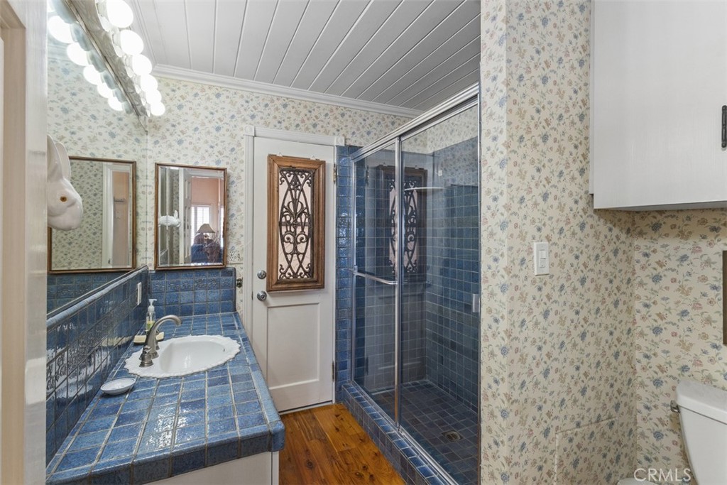 16935 S Pacific Avenue