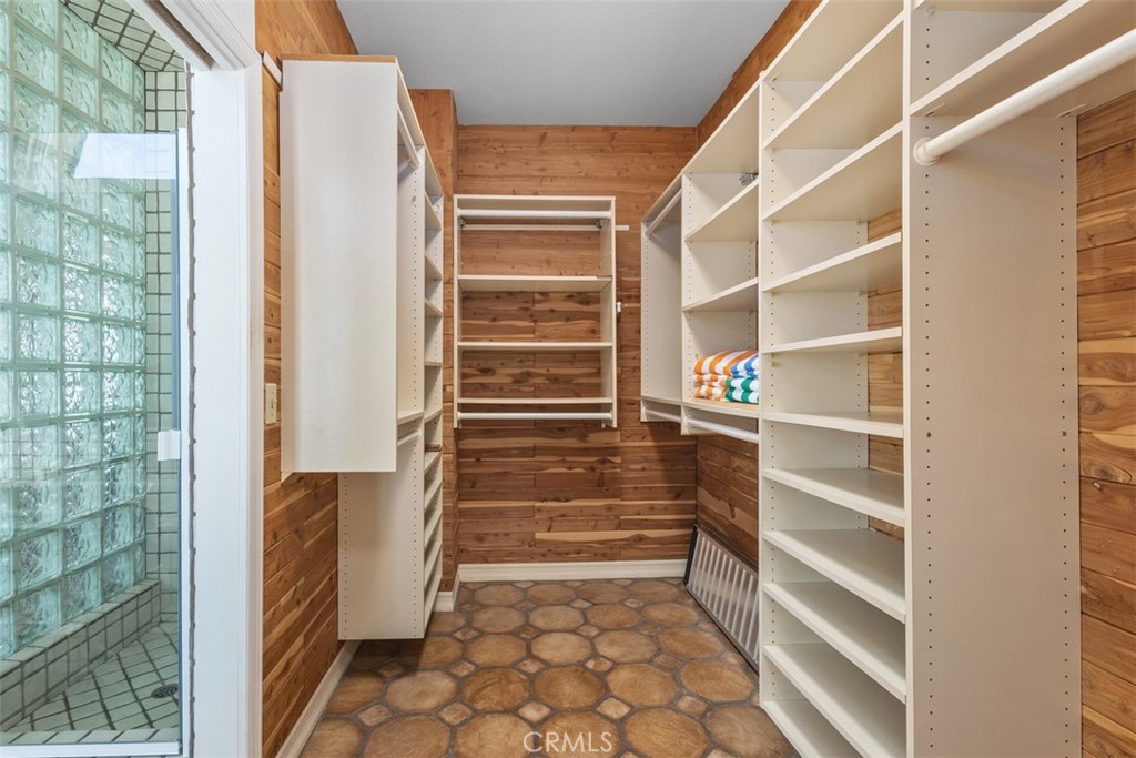 16935 S Pacific Avenue