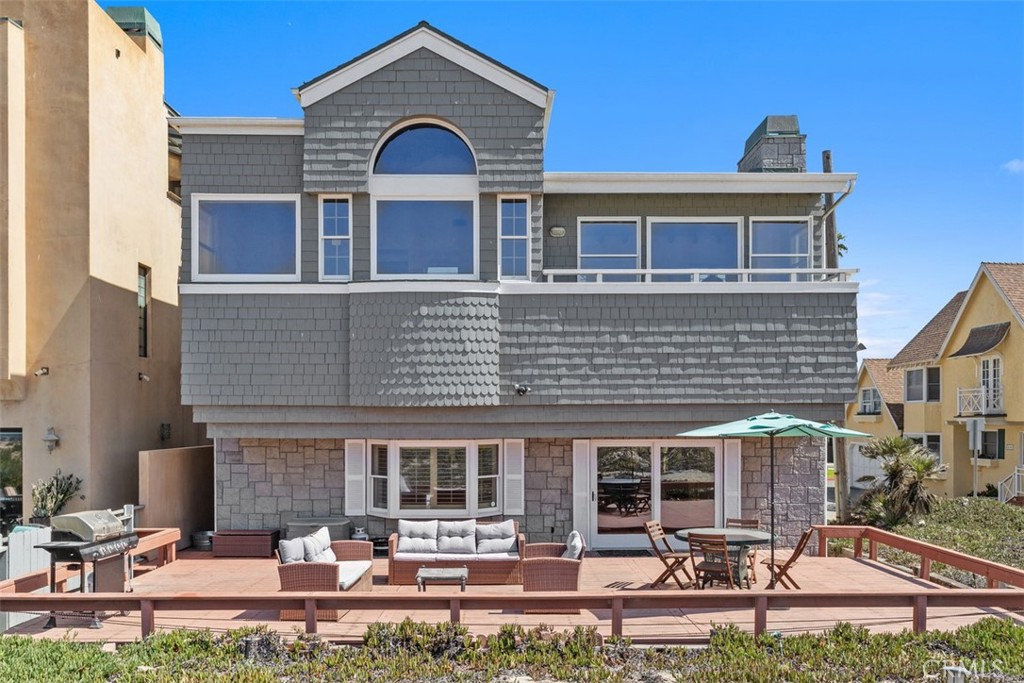 16935 S Pacific Avenue