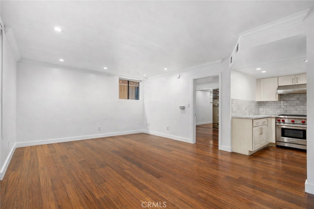 11816 Gorham Avenue 110