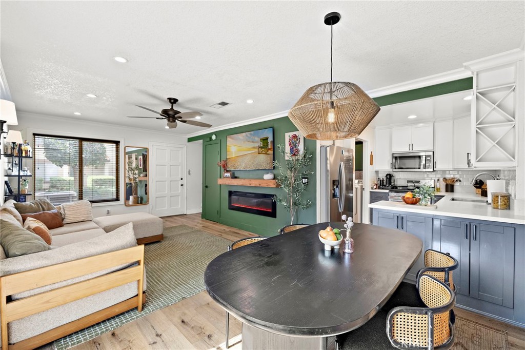 230 S Plaza De Domingos