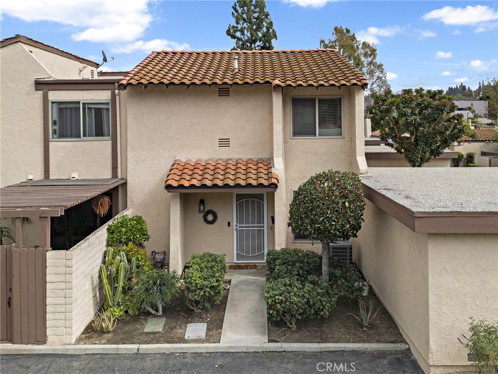 230 S Plaza De Domingos