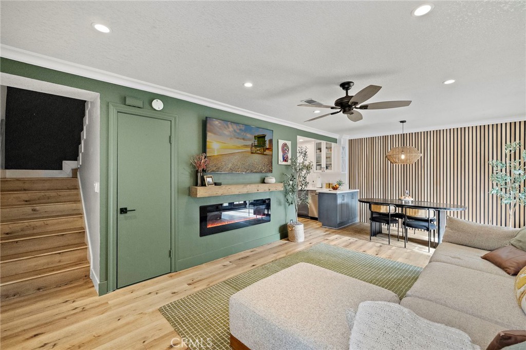 230 S Plaza De Domingos