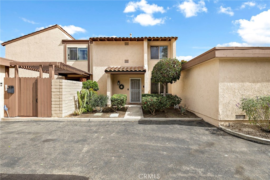 230 S Plaza De Domingos