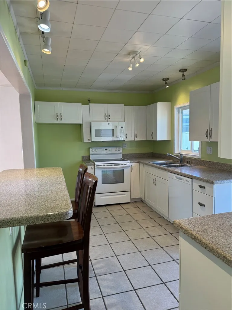 5729 E Wardlow Road, Long Beach