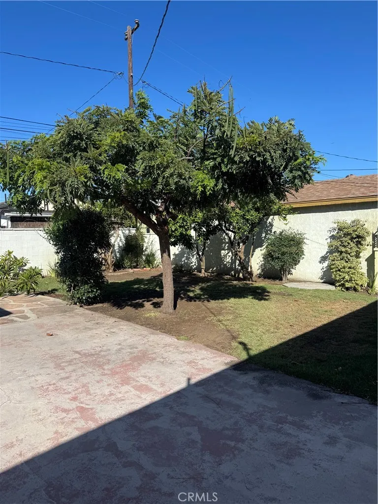 5729 E Wardlow Road, Long Beach