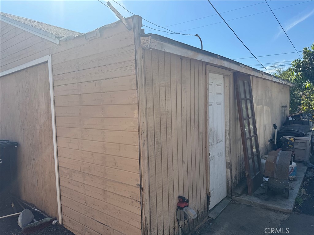 633 S Downey