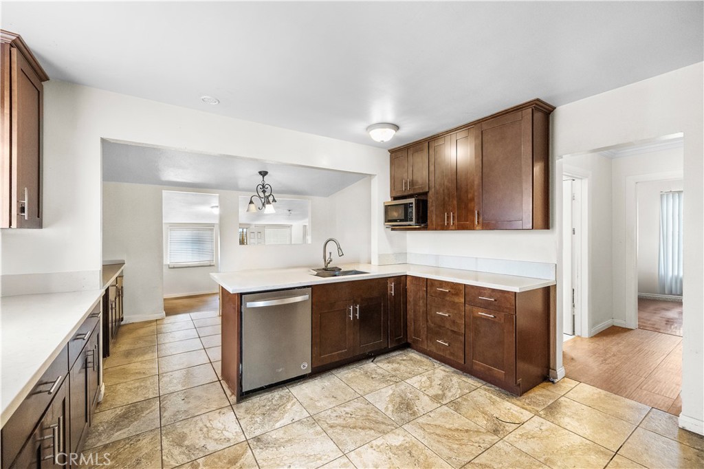 14923 Norwalk Blvd