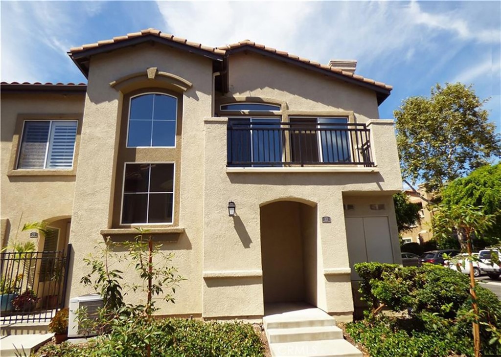 32 Vellisimo Drive