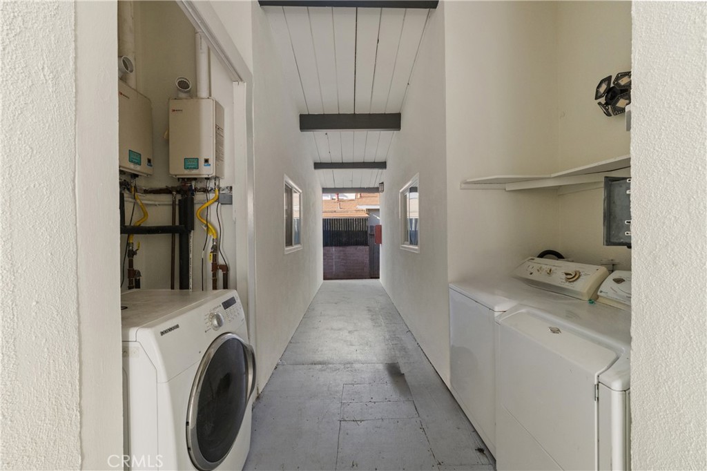 2603 Calle Del Comercio B