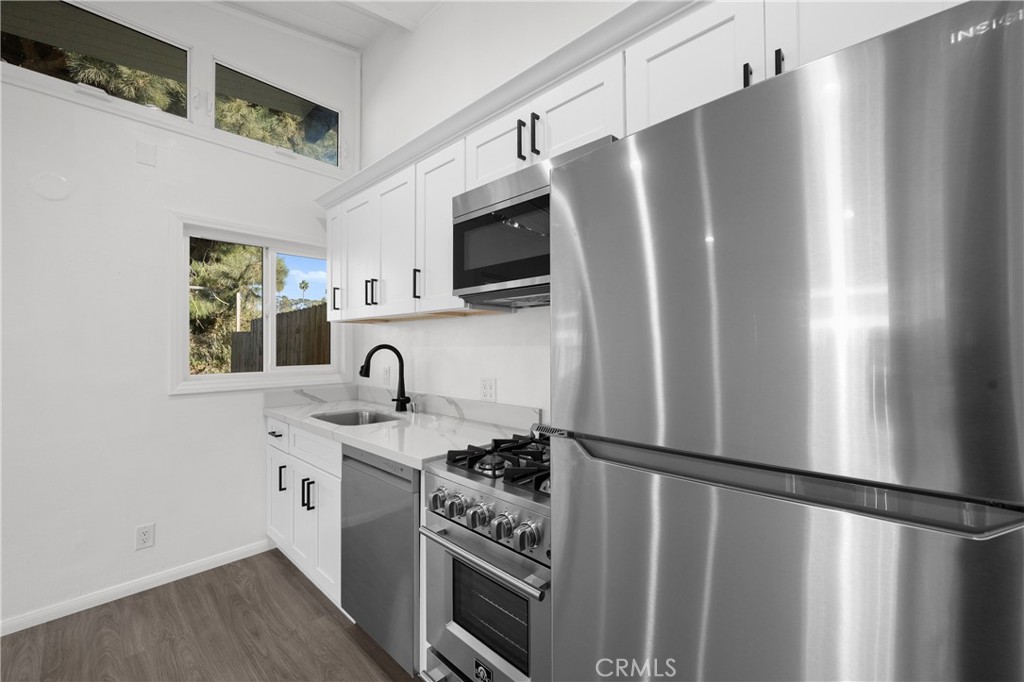 2603 Calle Del Comercio B