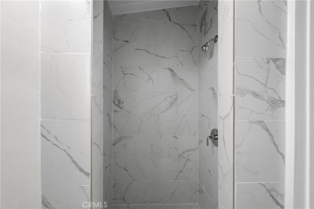 2603 Calle Del Comercio B