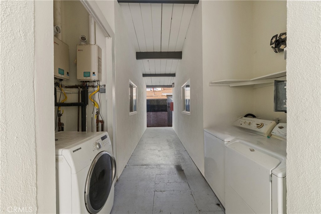 2603 Calle Del Comercio B