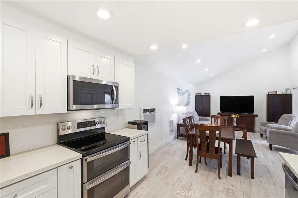 7890 E Spring Street 10G