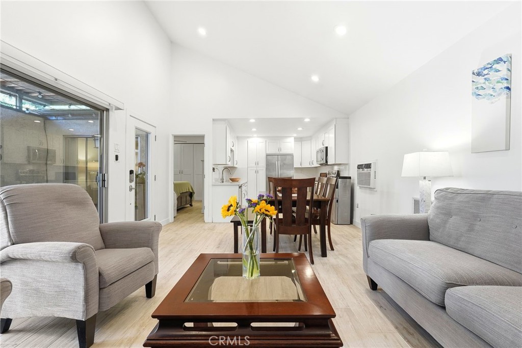 7890 E Spring Street 10G