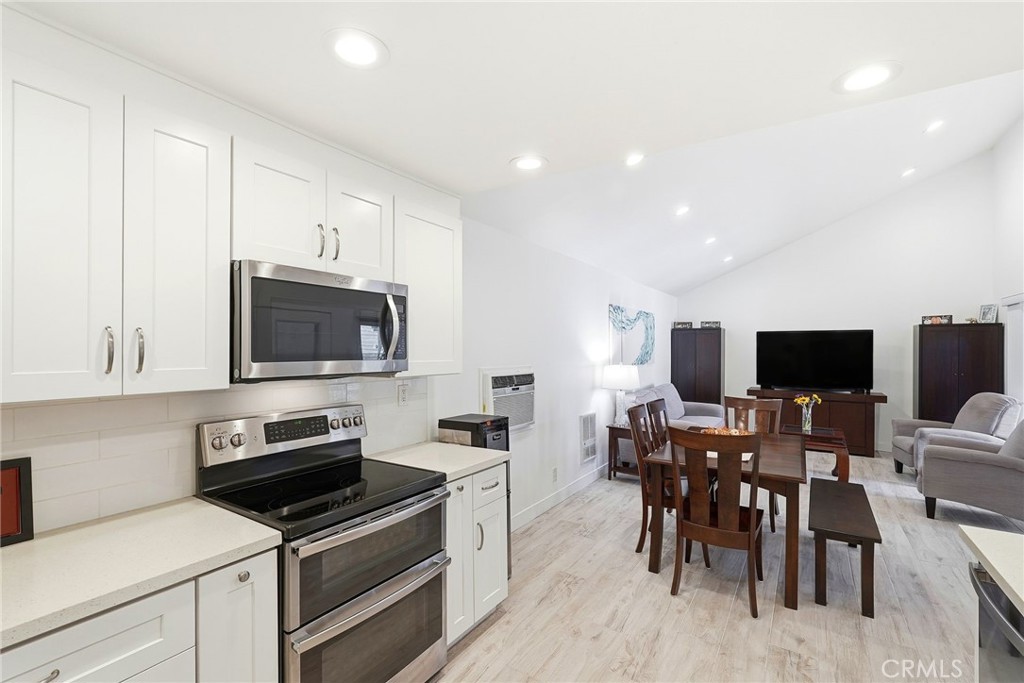 7890 E Spring Street 10G