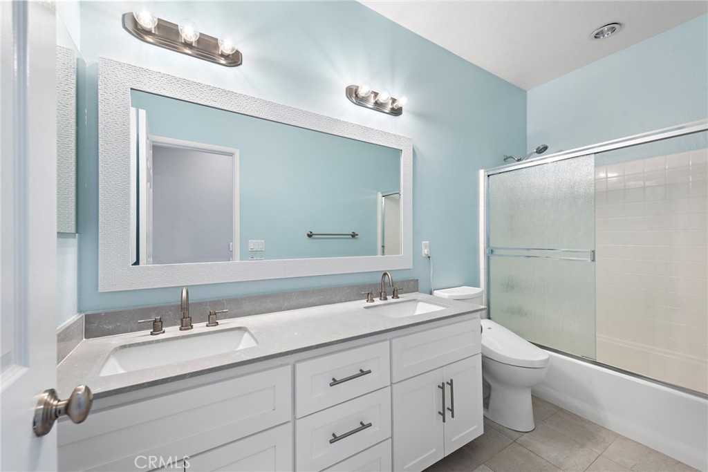 252 W Pebble Creek Lane