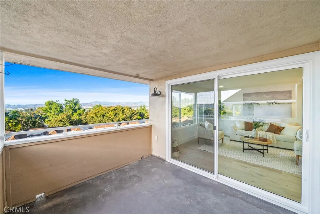 22321 Caminito Mescalero Unit 226, Laguna Hills Unit: 226