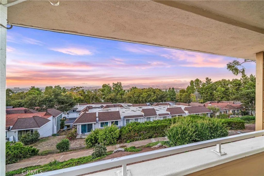 22321 Caminito Mescalero Unit 226, Laguna Hills Unit: 226